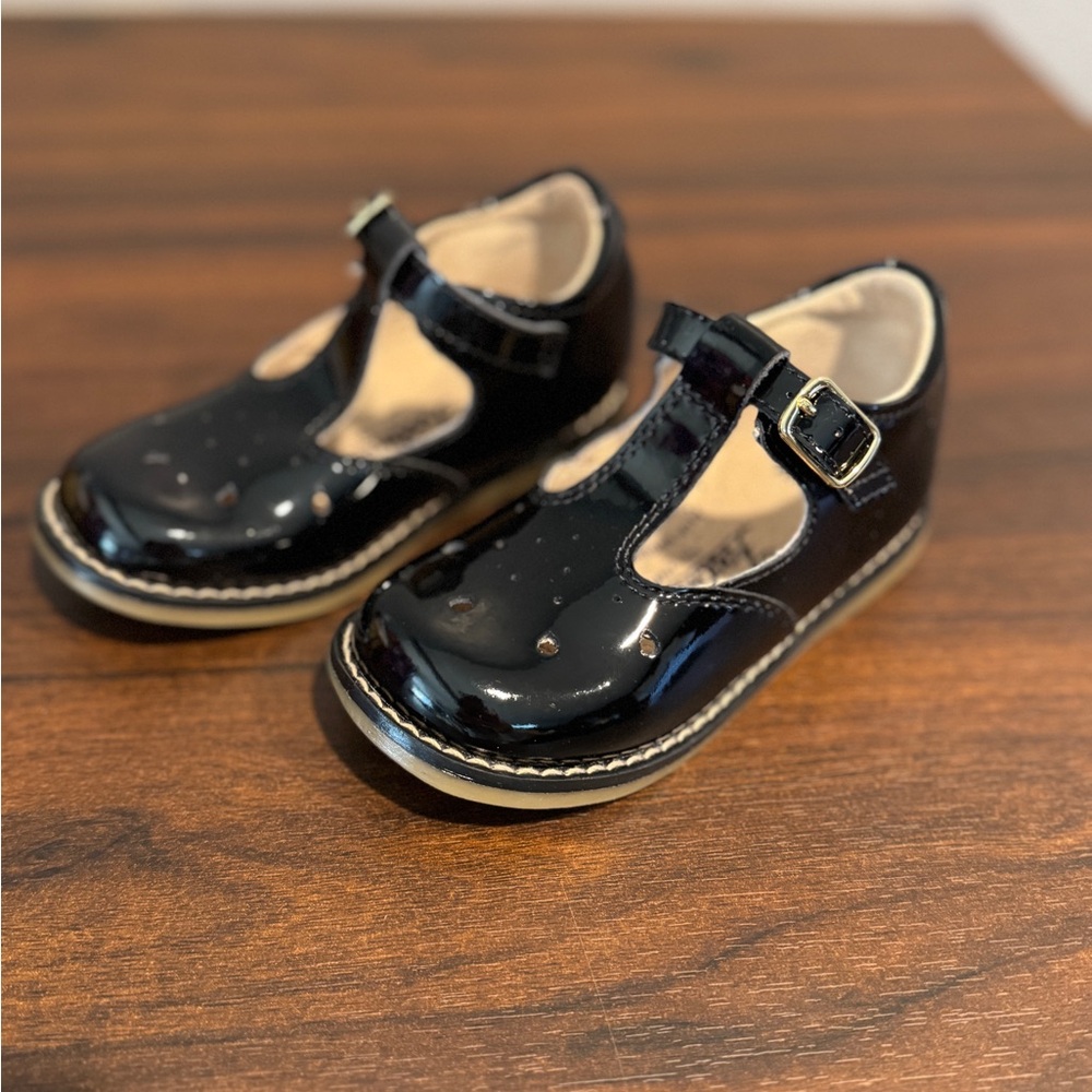 BRAND NEW Mary Janes